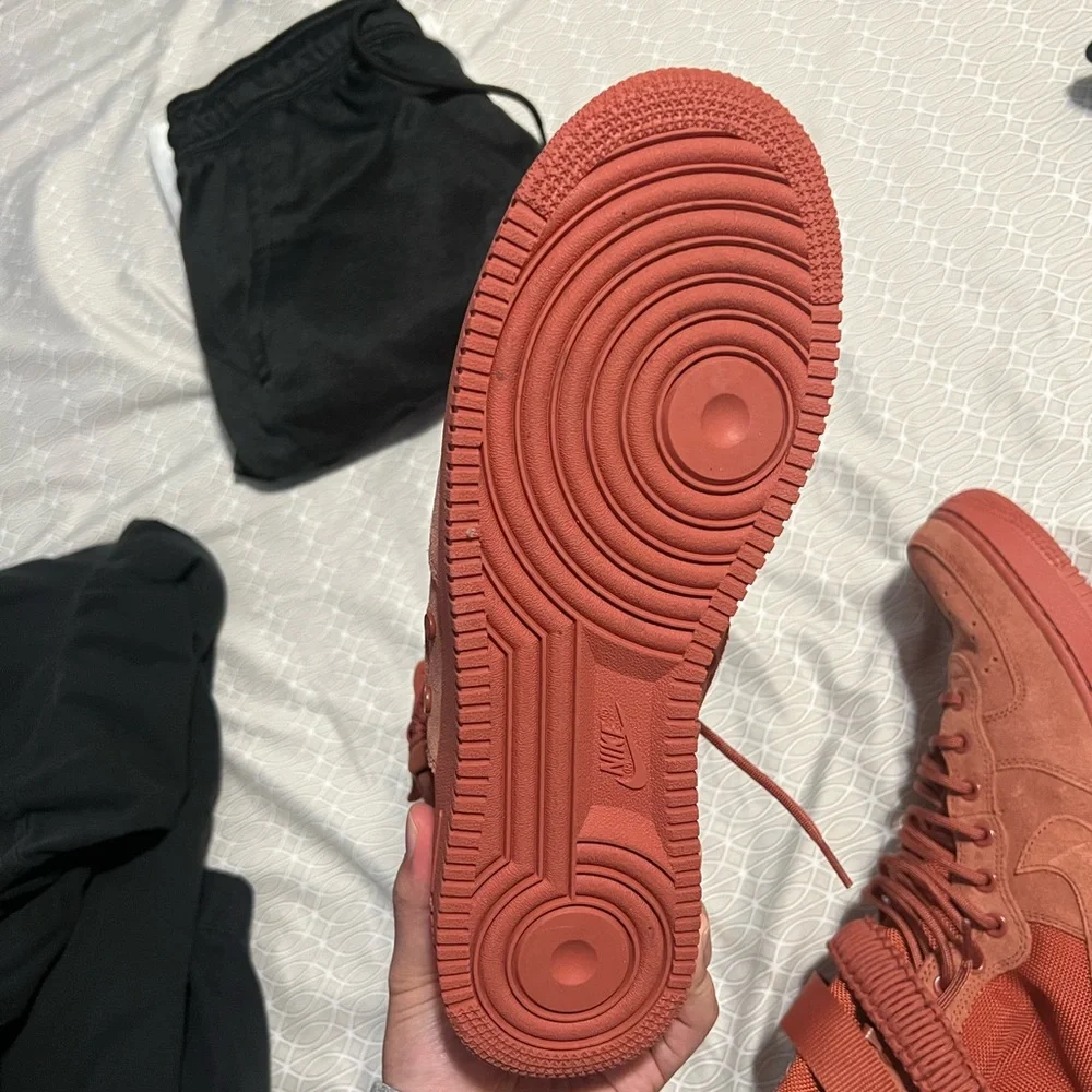 Air Force 1 dusty peach - Picture 2 of 2
